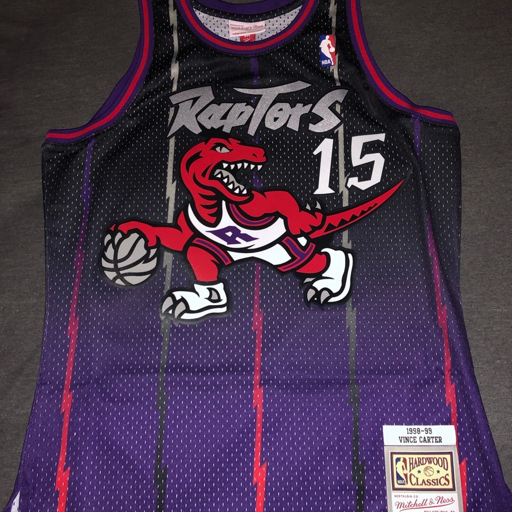 Toronto Raptors Mitchell and Ness Vince Carter jersey (M)